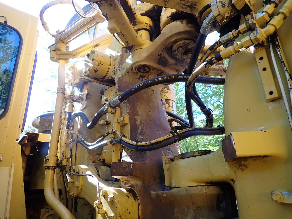 Used 2004 CAT 621G Motor Scraper