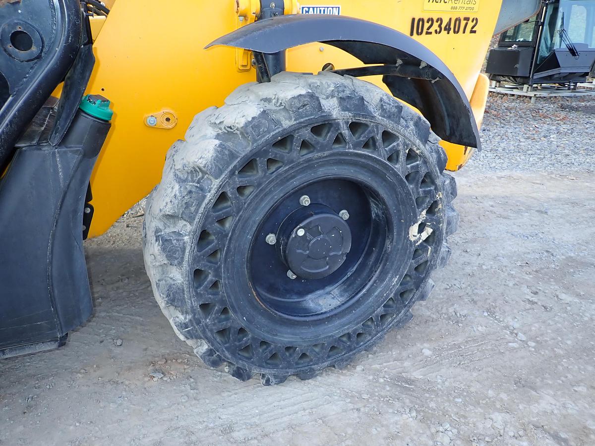 Used 2018 JCB 510-56 10K Telehandler