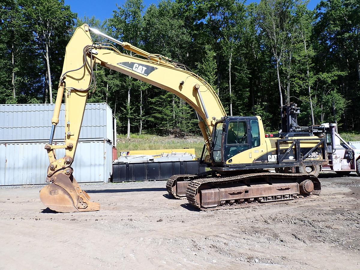 Used 2004 CAT 330CL Hydraulic Excavator