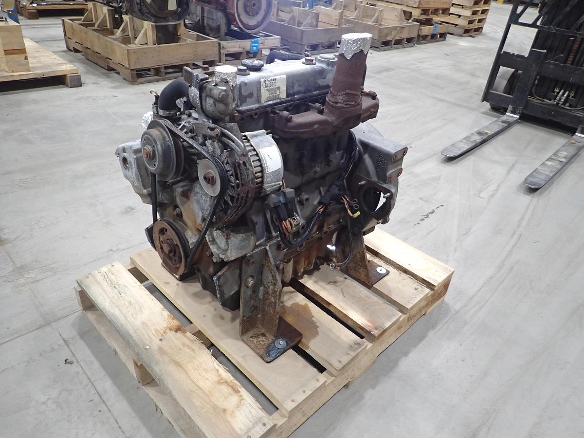 Used Perkins 704-30 Diesel Engine UA86641 CAT 3034