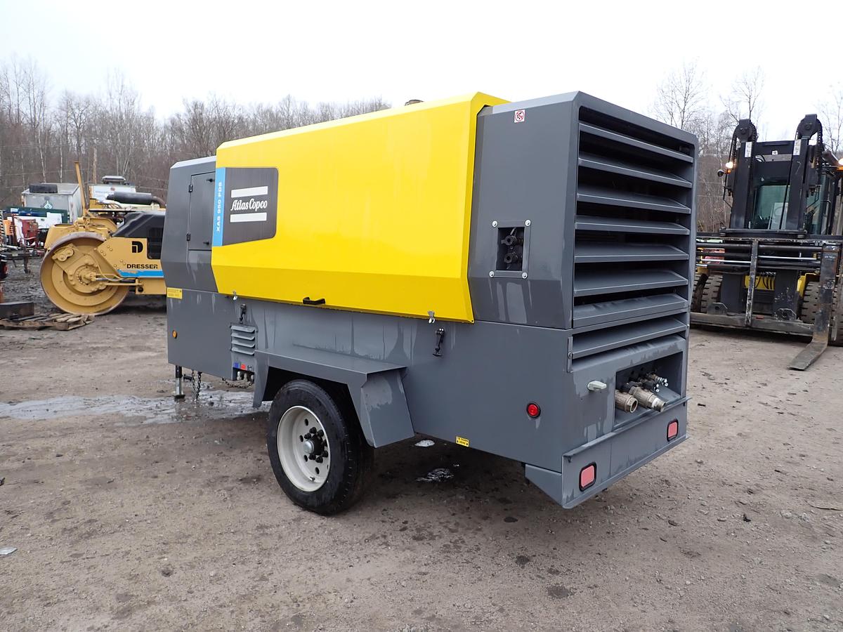 Used 2020 Atlas Copco XAS950 PD8 950 CFM Air Compressor