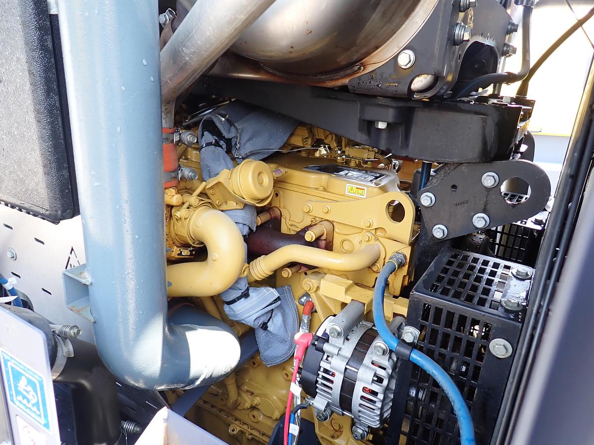 Used 2020 Atlas Copco XAS950CD8 950 CFM Air Compressor 842 HOURS