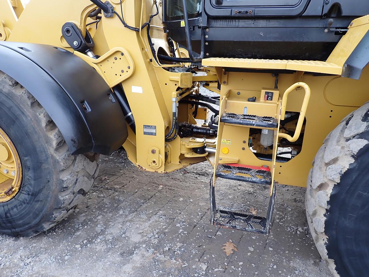 Used 2019 CAT 938M Wheel Loader 