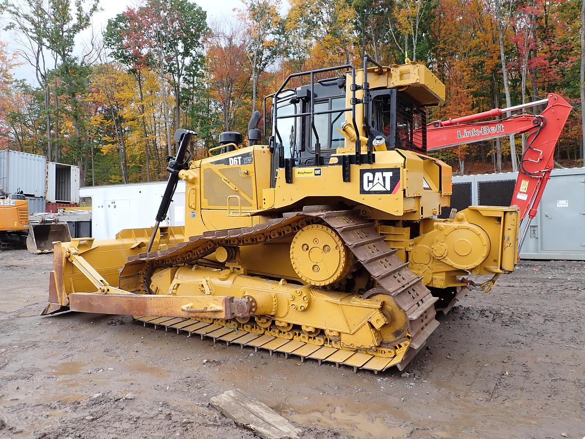Used 2017 CAT D6T LGP Crawler Dozer w/ PACCAR Winch