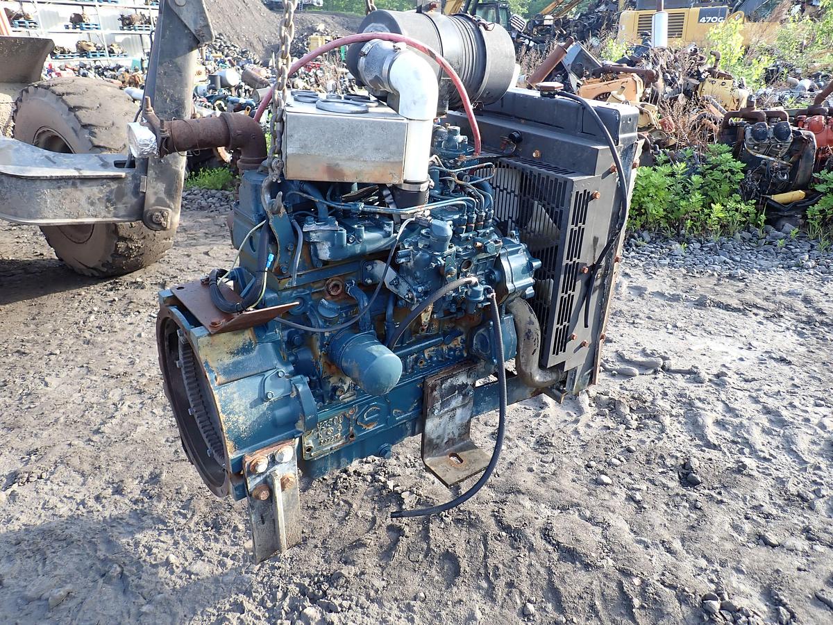 Used Kubota V3300 Diesel Engine POWER UNIT 226 HOURS