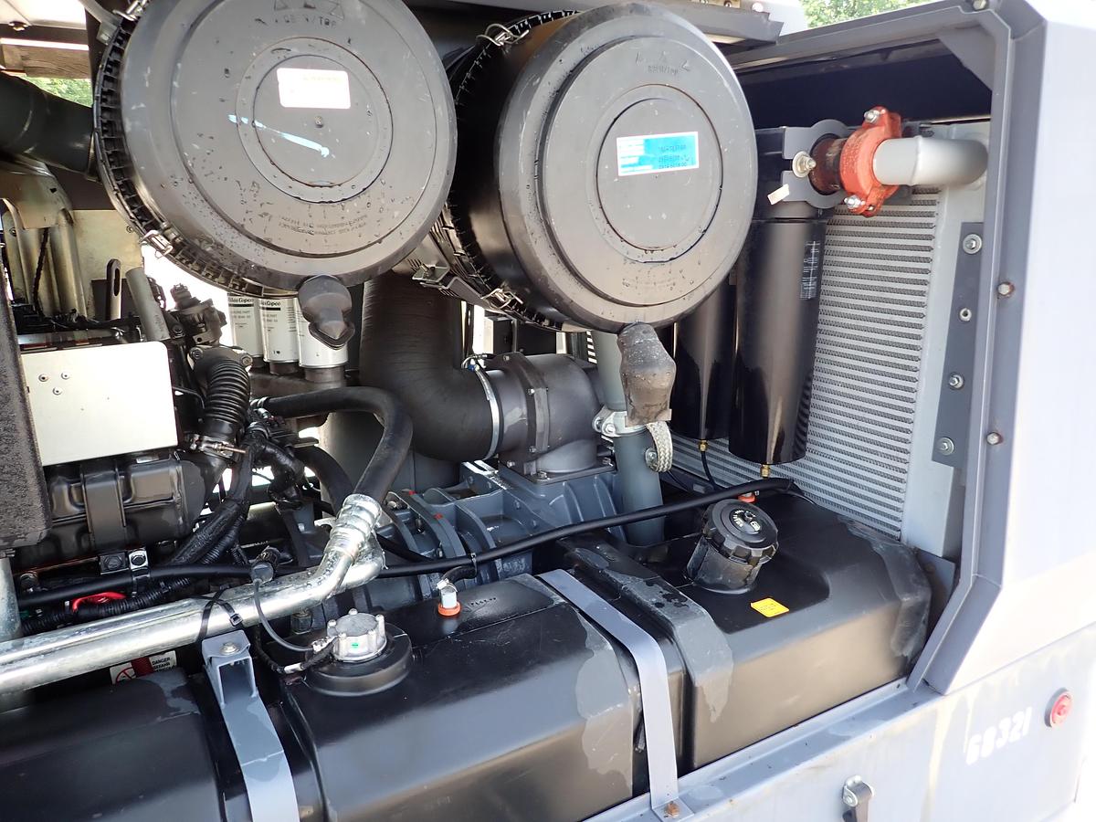 Used 2021 Atlas Copco XAS900 JD8 900 CFM Air Compressor