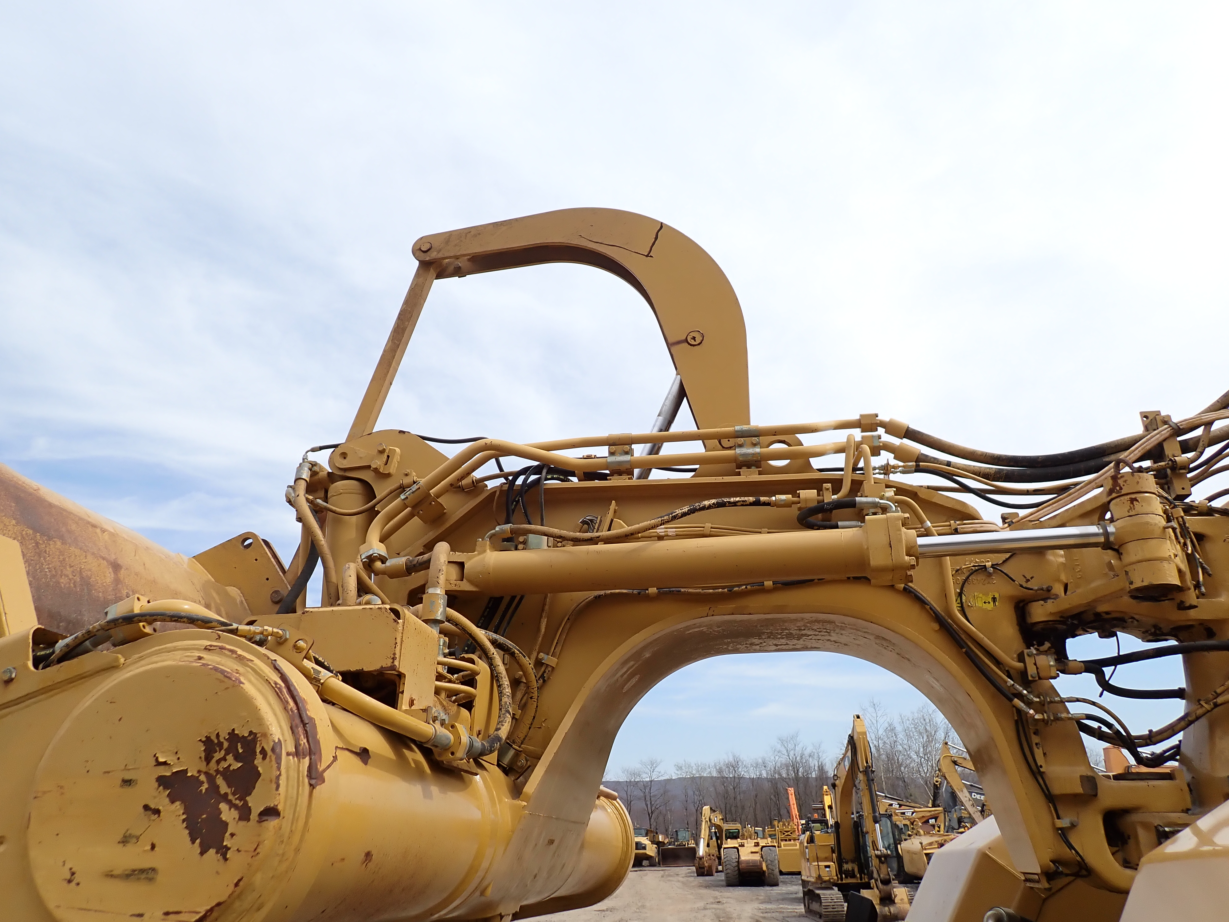 Used 2007 CAT 621G Motor Scraper