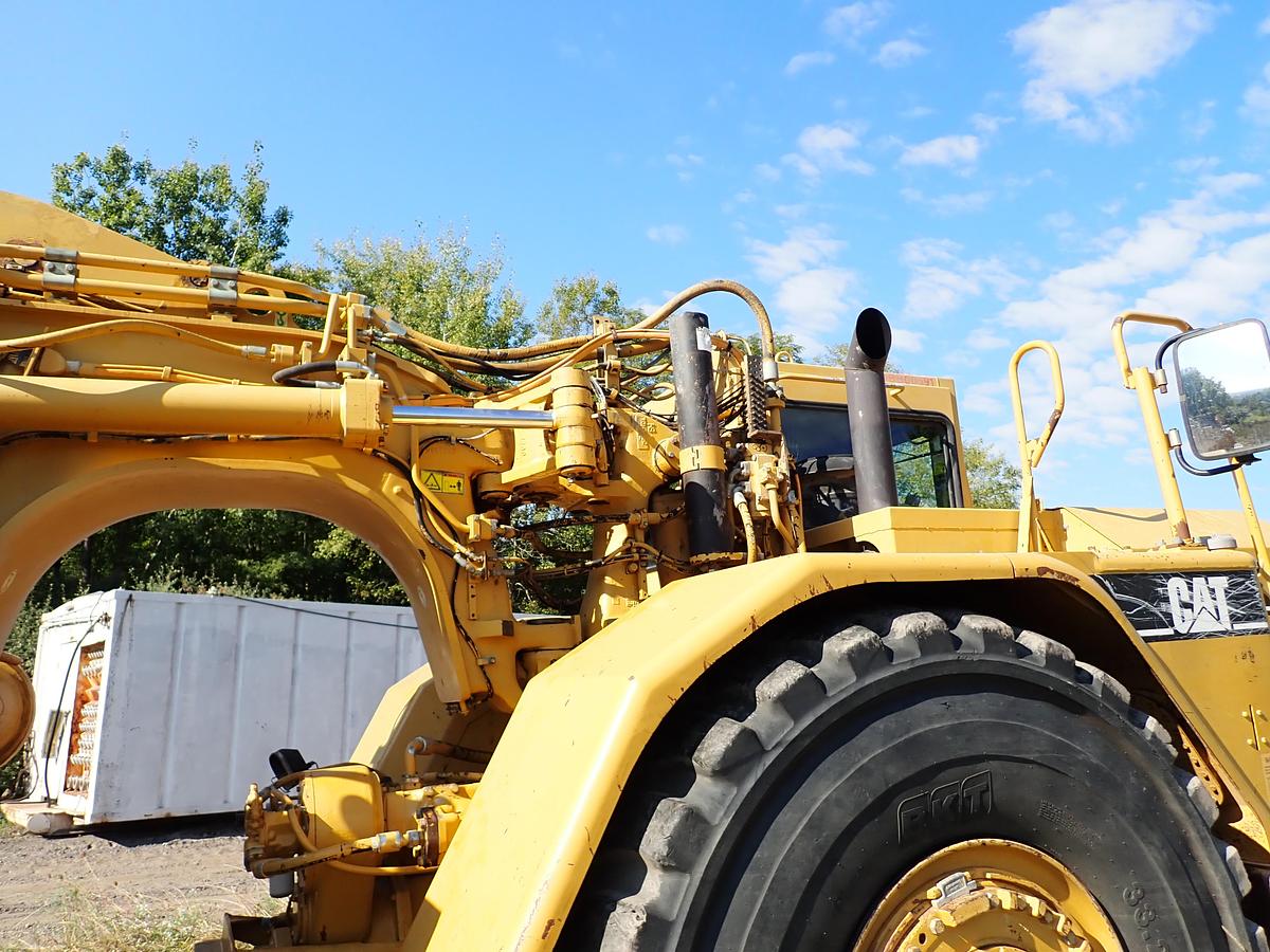 Used 2007 CAT 621G Motor Scraper