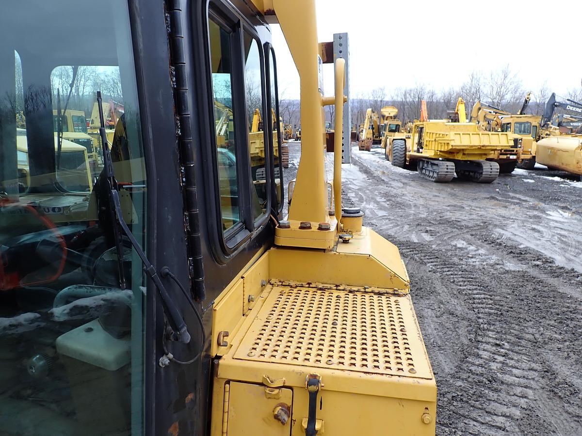 Used 2004 CAT D6R XL II