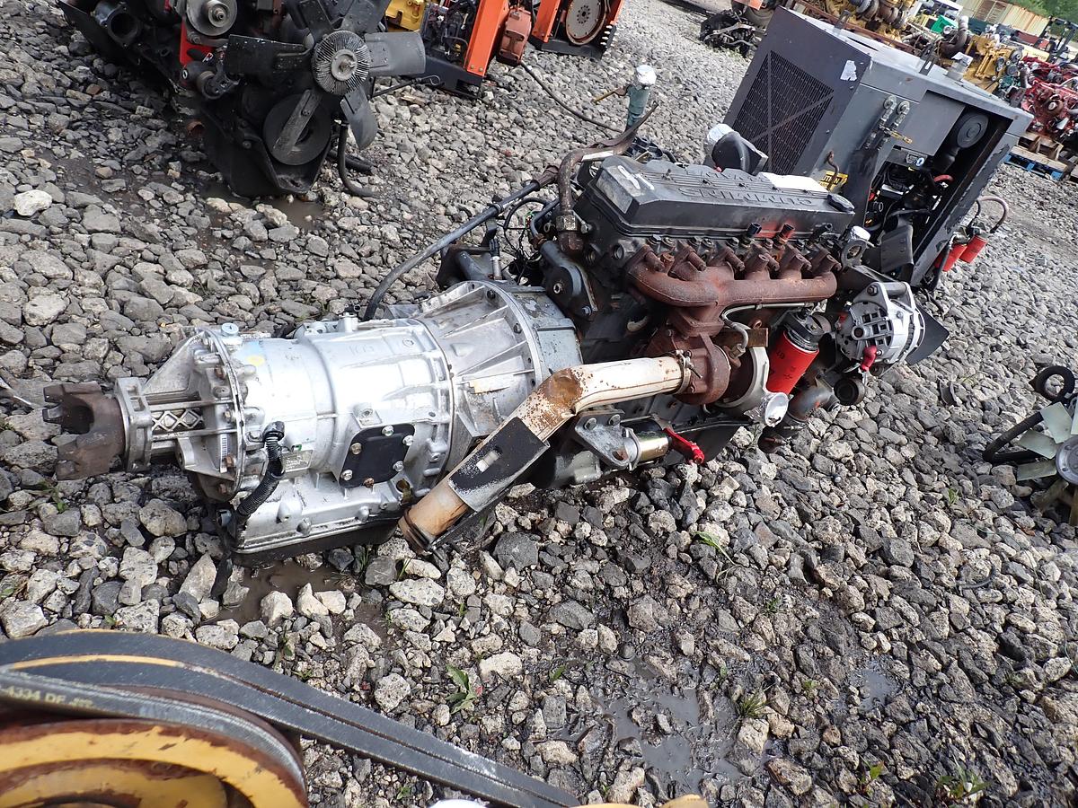 Used 2000 Cummins ISB 205 5.9 Liter Diesel Engine CPL 2686