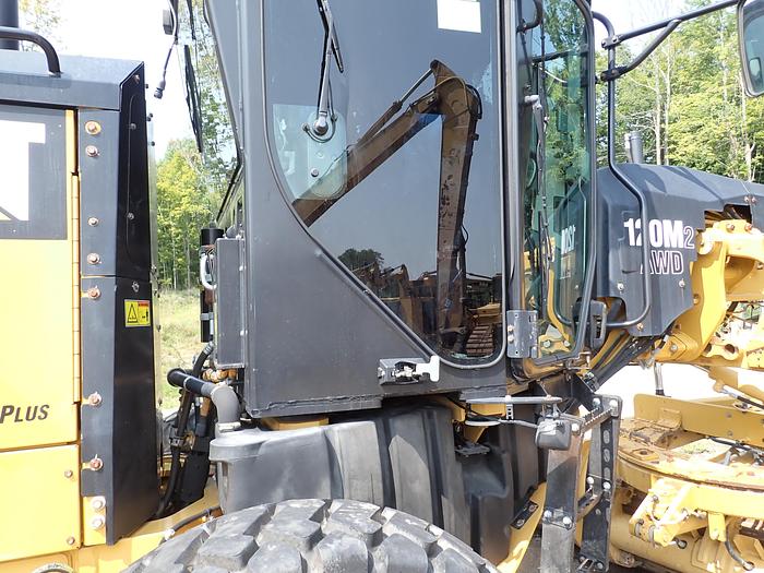 Used 2015 CAT 120M2 AWD