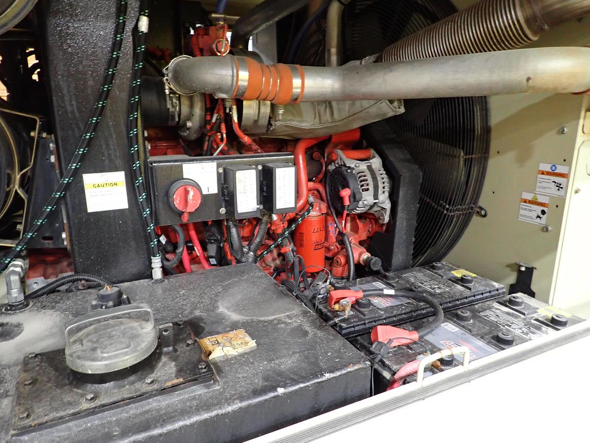 Used 2014 Doosan HP750WCU IQ 750 CFM Air Compressor