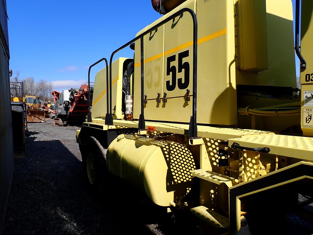 Used 2003 Oshkosh HB2923 Airport Snowblower