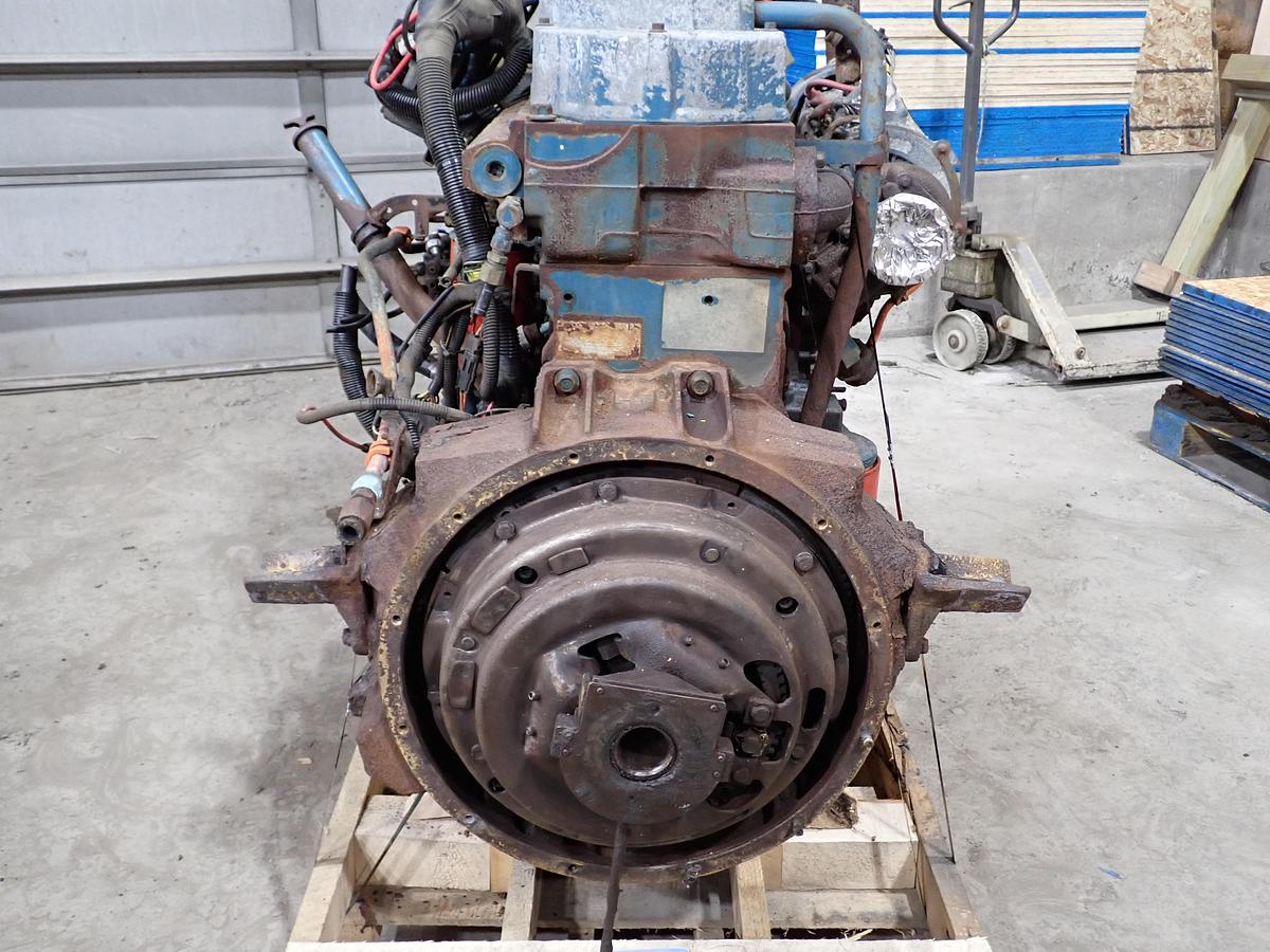 Used 1998 International DT530E Diesel Engine 275 HP 23K ORIGINAL MILES!