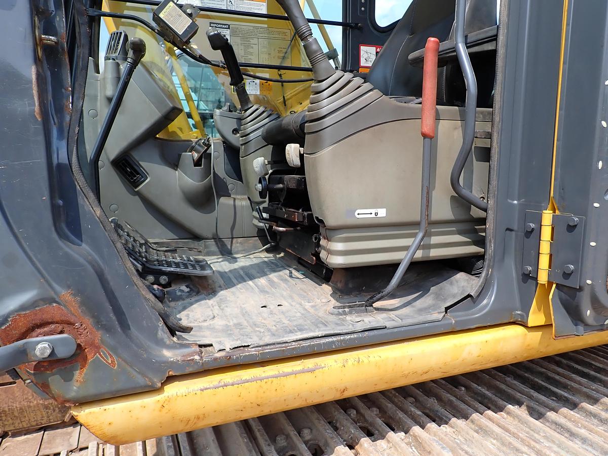 Used 2004 John Deere 160C LC Hydraulic Excavator Q/C Aux. Hydraulics