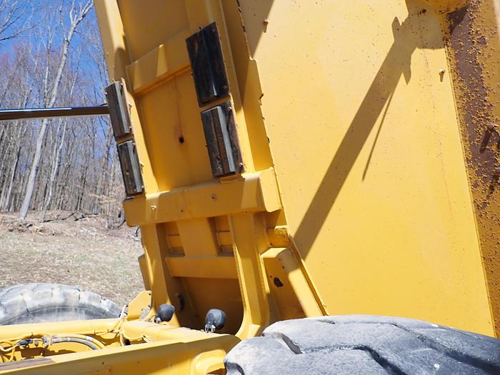 Used 2014 CAT 740B