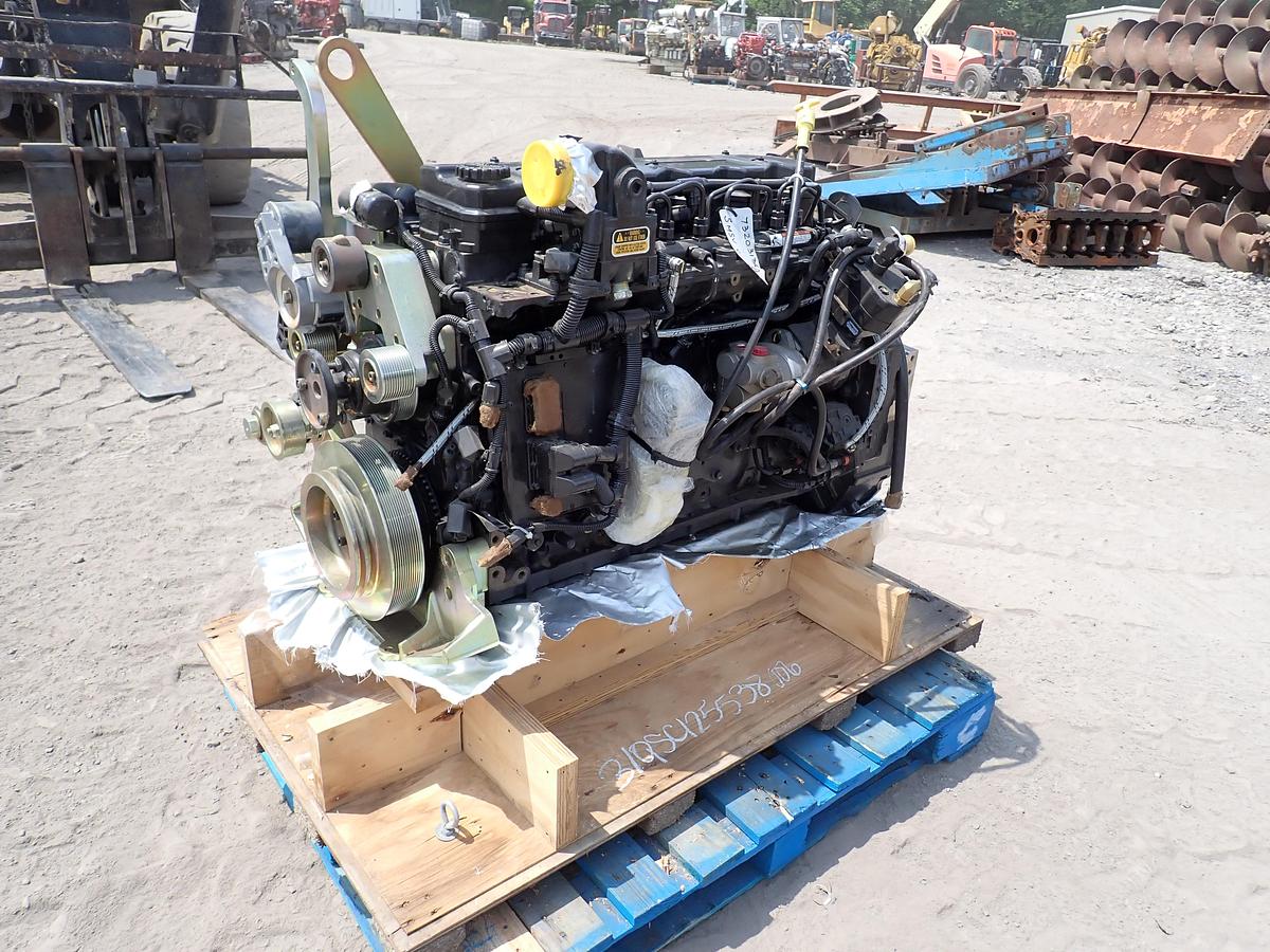 2011 Cummins QSB 6.7 Diesel Engine UNUSED! CPL 8611 300 HP