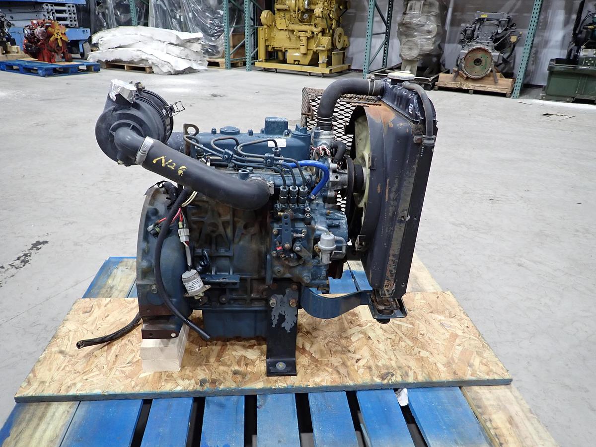 Used 2000 Kubota D905 Diesel Engine Power Unit