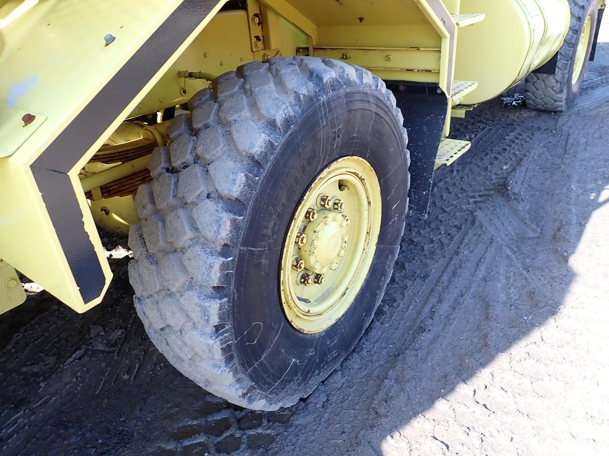 Used 2003 Oshkosh HB2923 Airport Snowblower