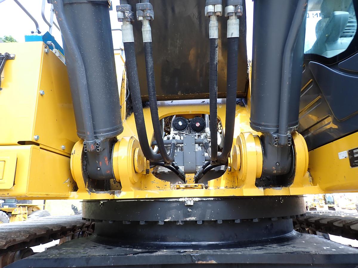 Used 2021 John Deere 870G LC Hydraulic Excavator MASS EXCAVATING BOOM