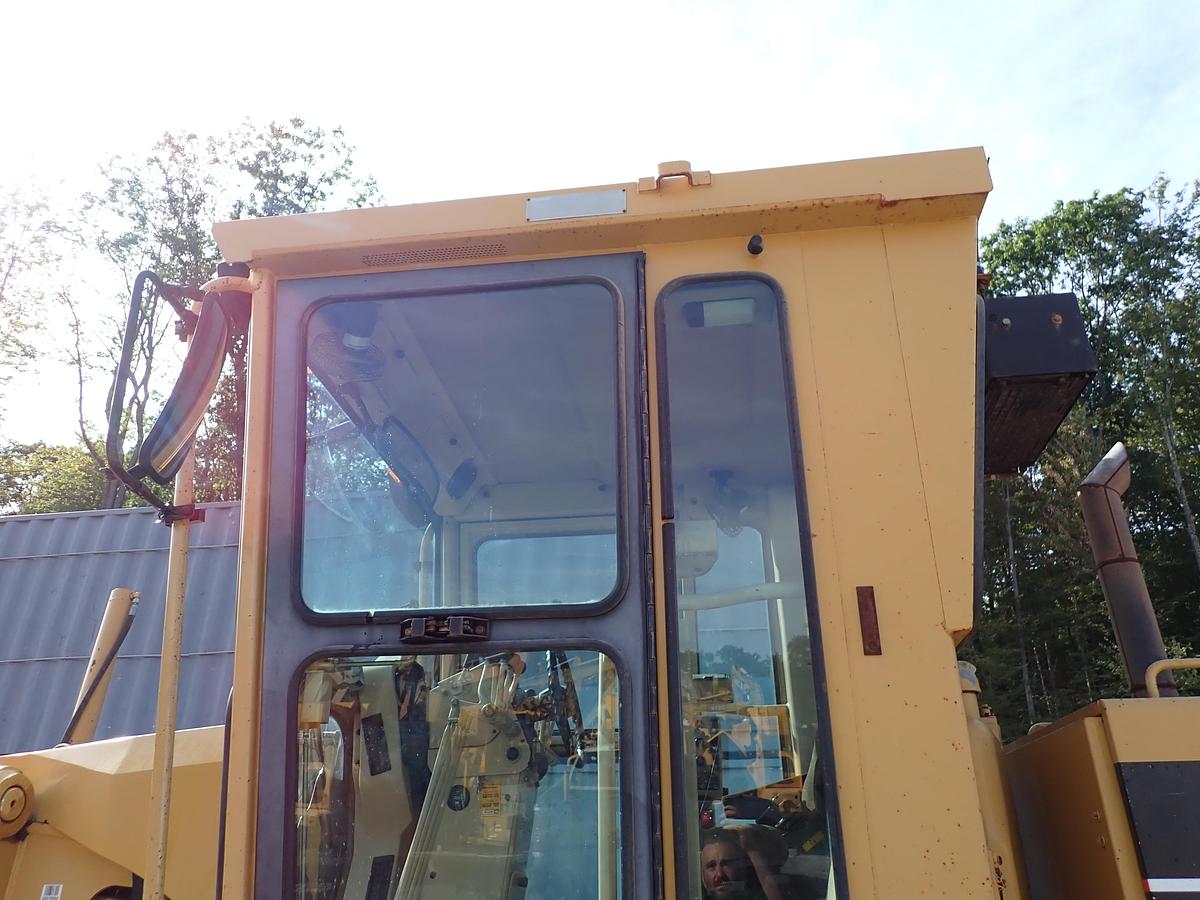 Used 1998 CAT 163H Motor Grader
