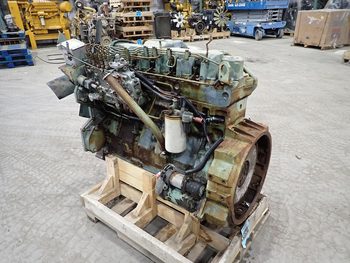 Used Detroit Diesel Series 40 7.6 Liter Engine DT466 MECHANICAL