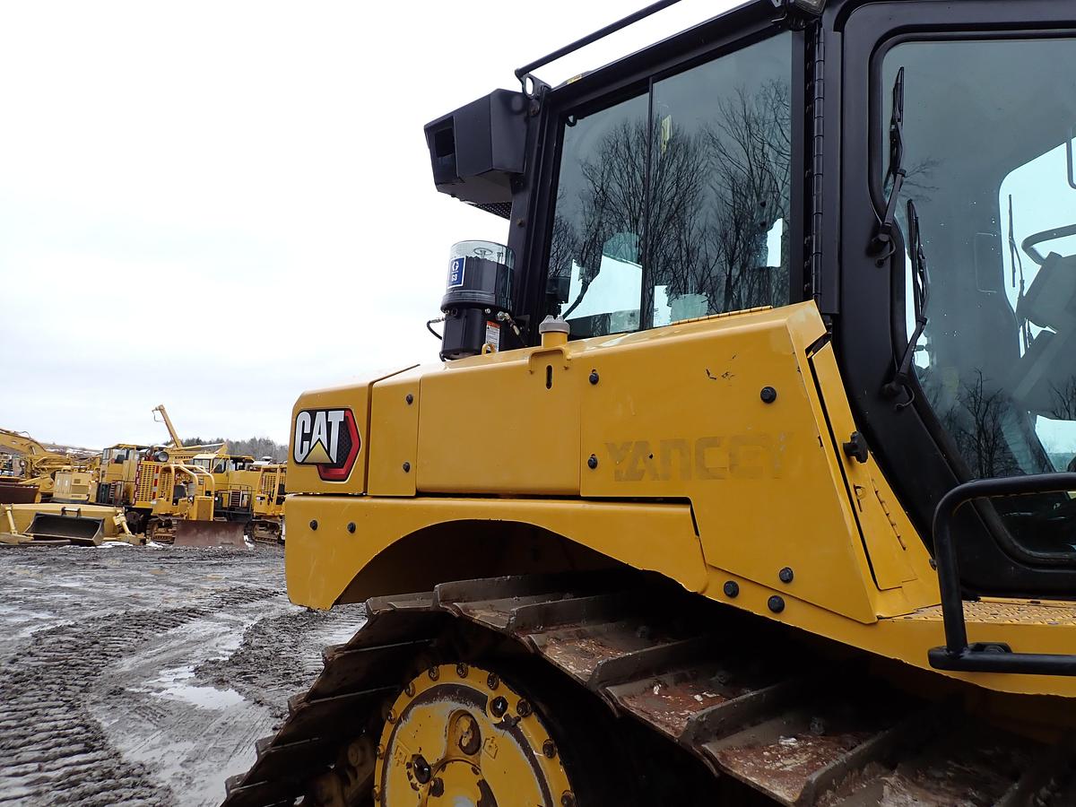 Used 2022 CAT D6 LGP Crawler Dozer 