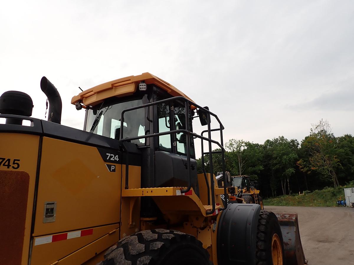 Used 2021 John Deere 724P Wheel Loader QUICK COUPLER