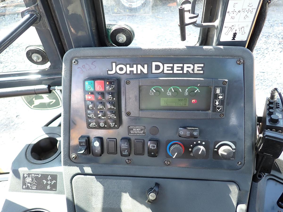 Used 2018 John Deere 410L Loader Backhoe LOADED! Q/C FORKS EXTENDAHOE