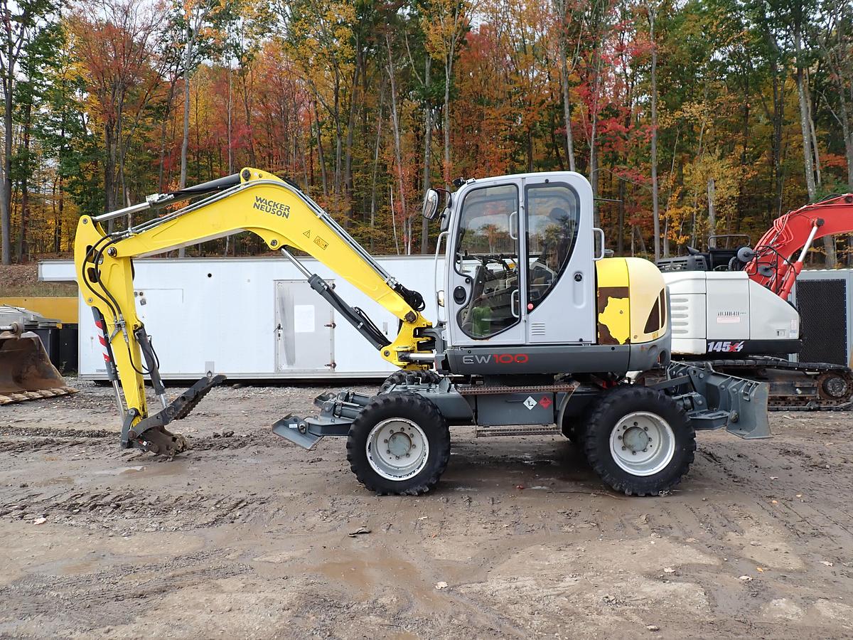 Used 2015 Wacker Neuson EW100