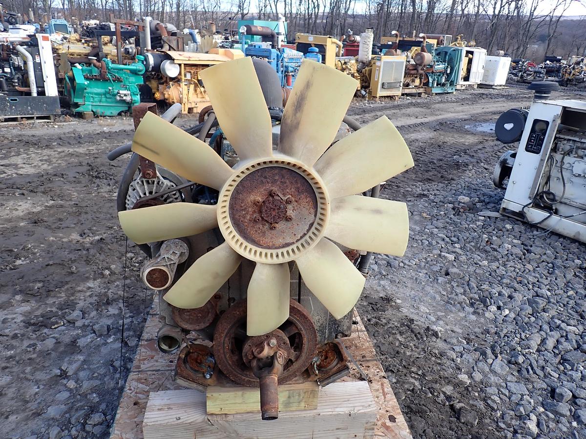 Used 2000 International DT530E Truck Engine