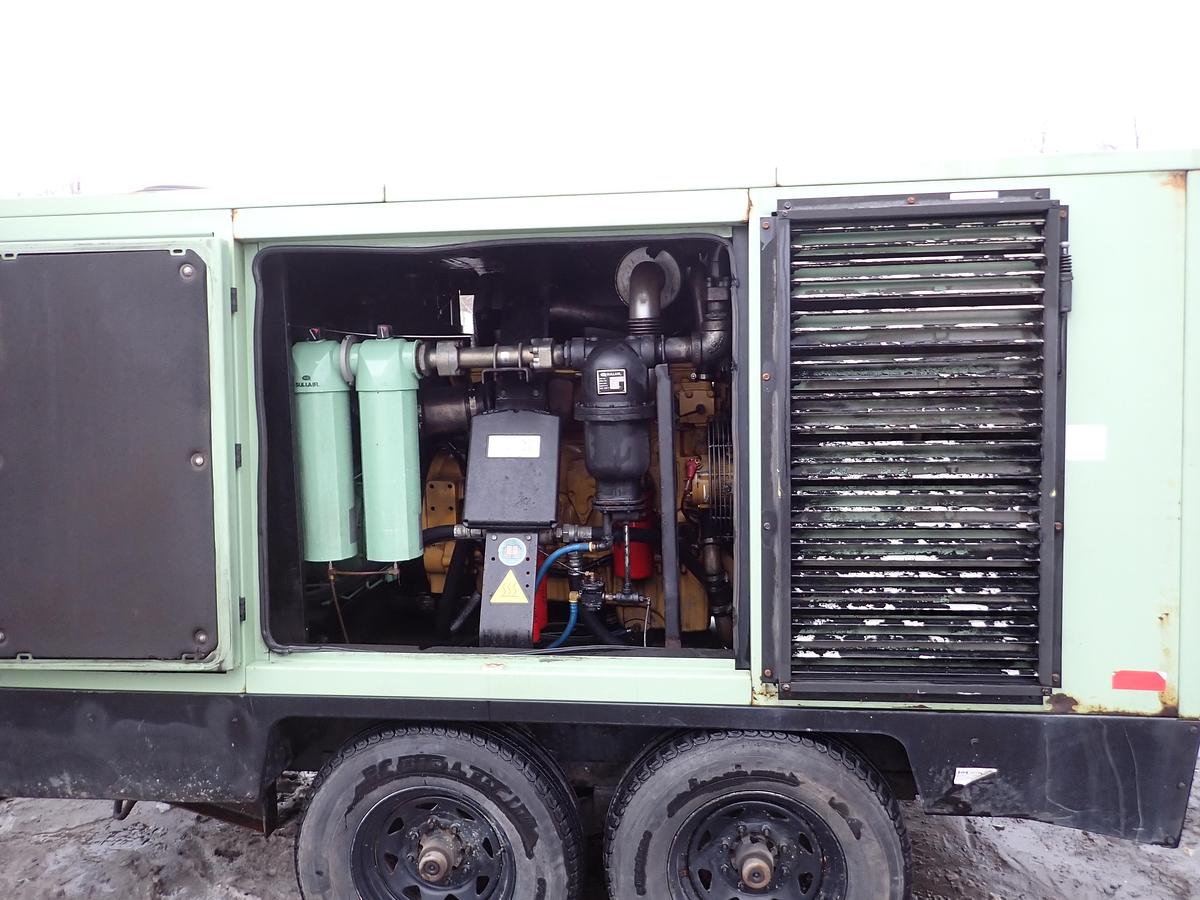 Used 2016 Sullair 900HAFDTQ 900 CFM Air Compressor