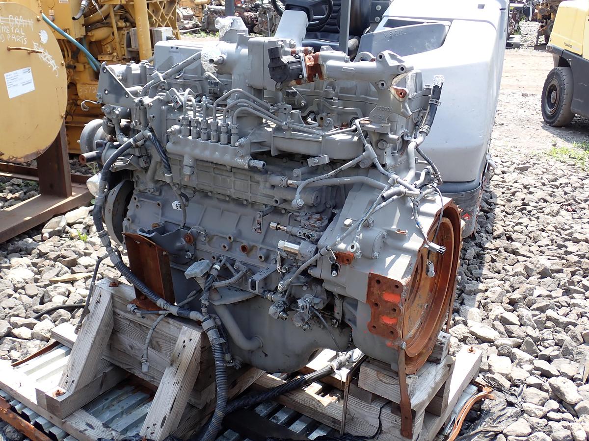 Used 2010 Isuzu 6HK1-XYGD-03 Diesel Engine