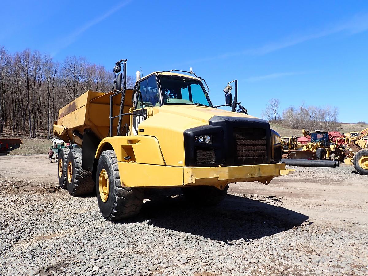Used 2012 CAT 740B Articulated Haul Truck w/ TAILGATE