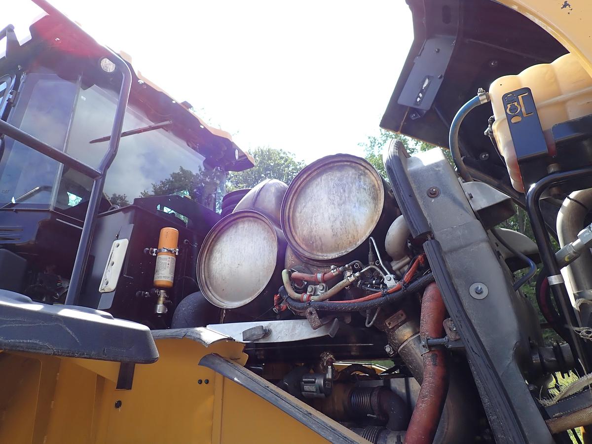 Used 2018 CAT 972M Wheel Loader