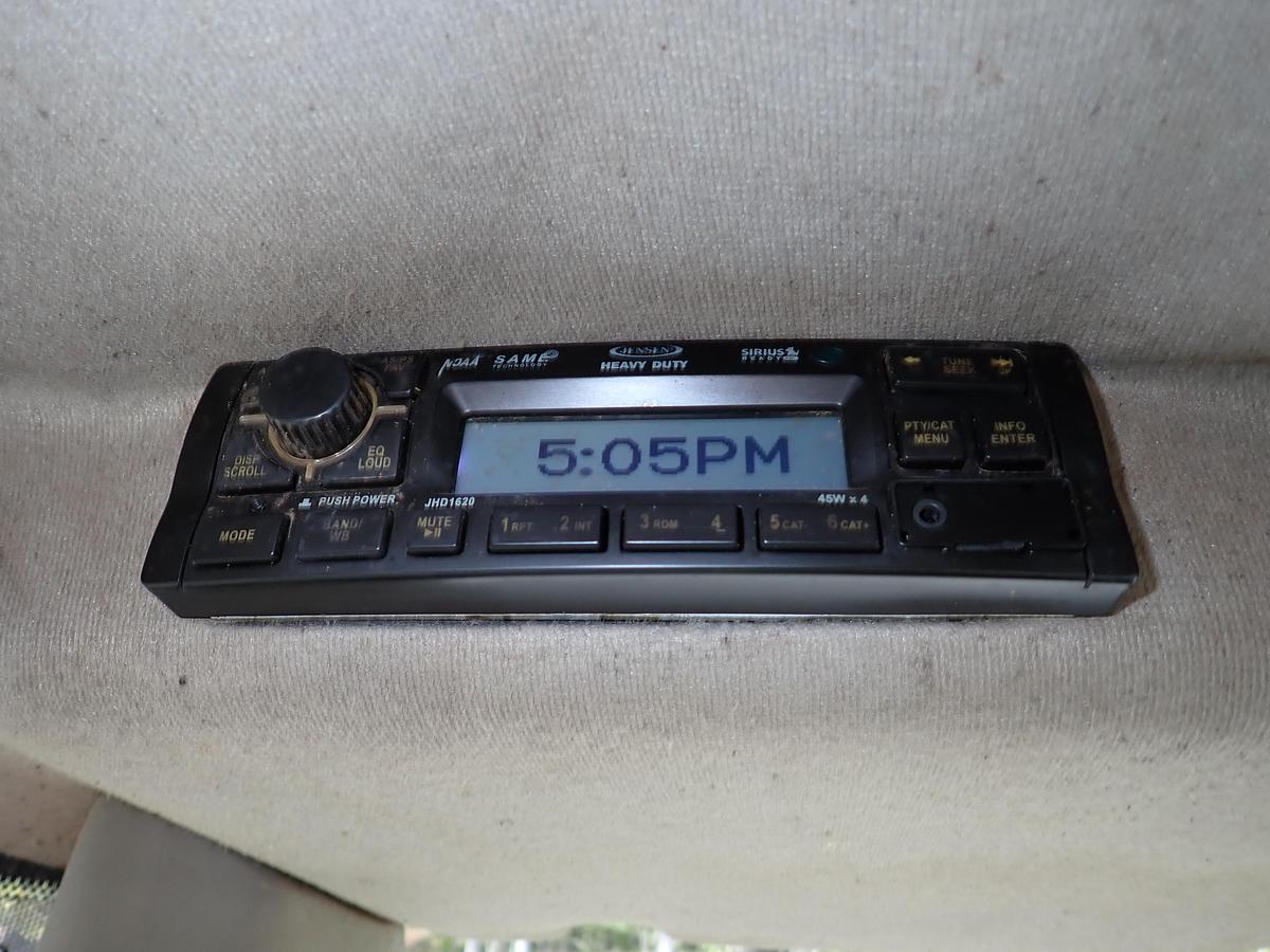 Used 2012 Case 1021F Wheel Loader 5700 HOURS