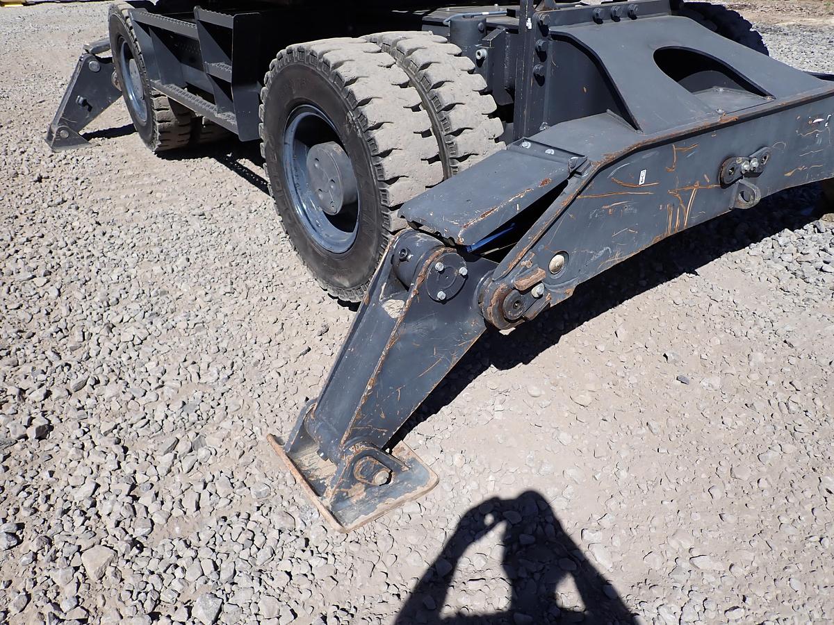 Used 2019 Doosan DX210WMH-5 Wheeled Excavator Material Handler