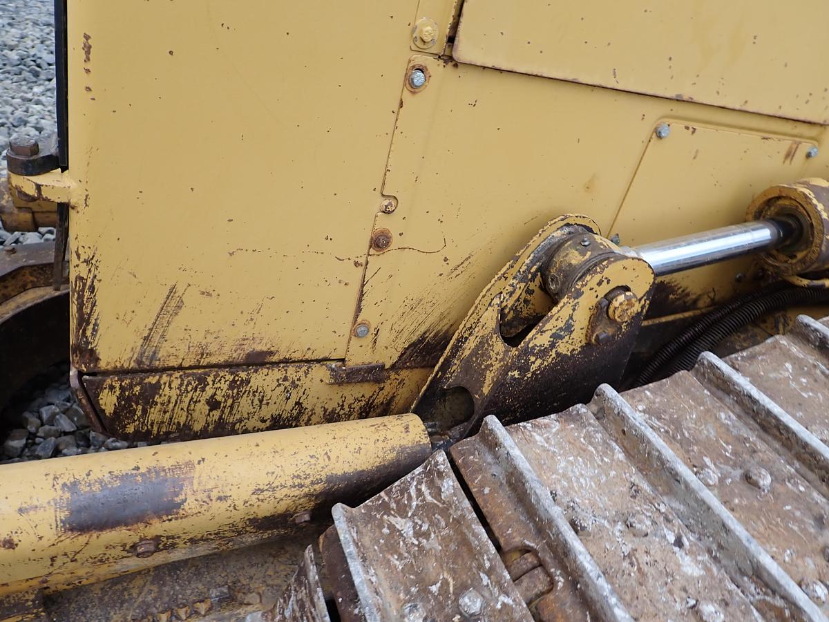 Used 1989 CAT D4H Series II Crawler Dozer 