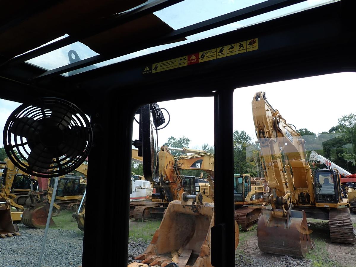 Used 2015 Hoist P300 30,000 Lb Forklift LOW HOURS!