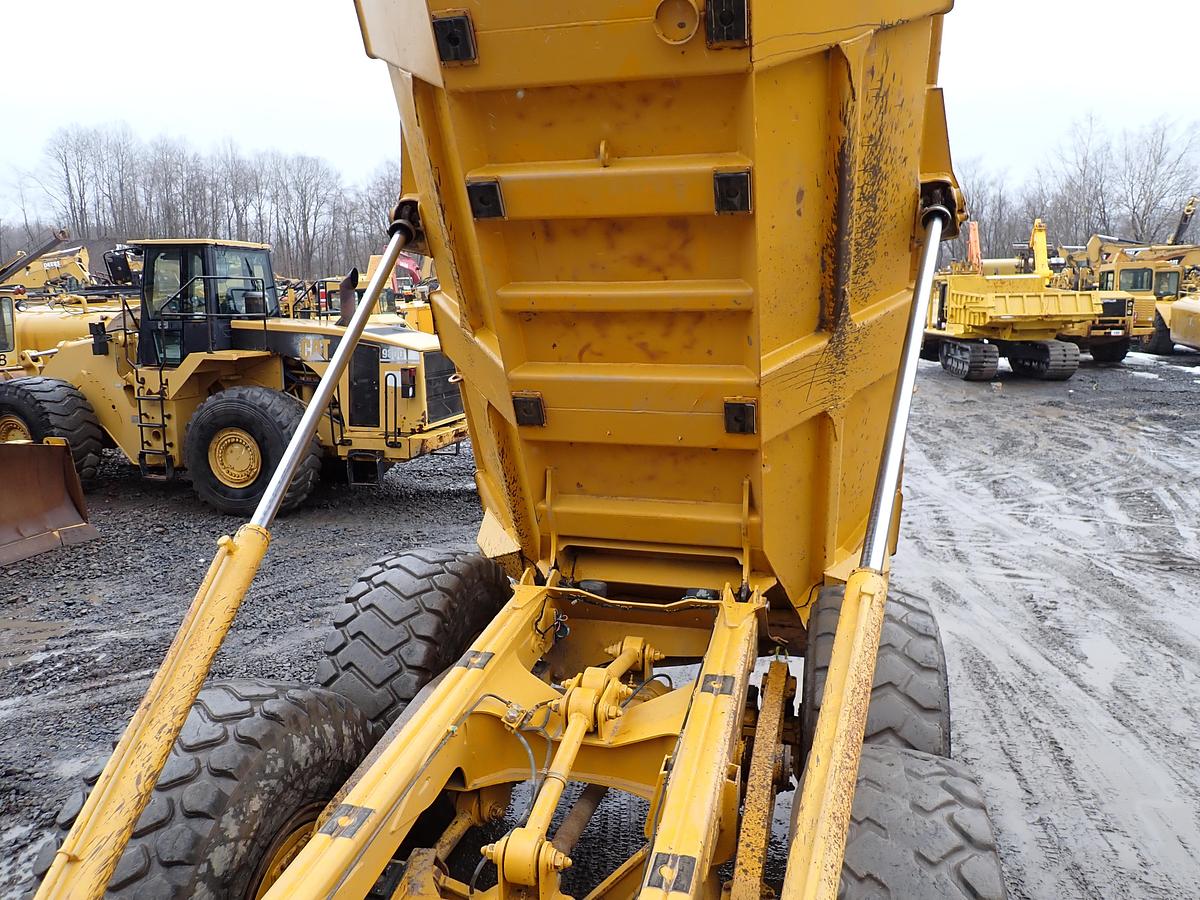 Used 2000 John Deere 300C Articulated Haul Truck
