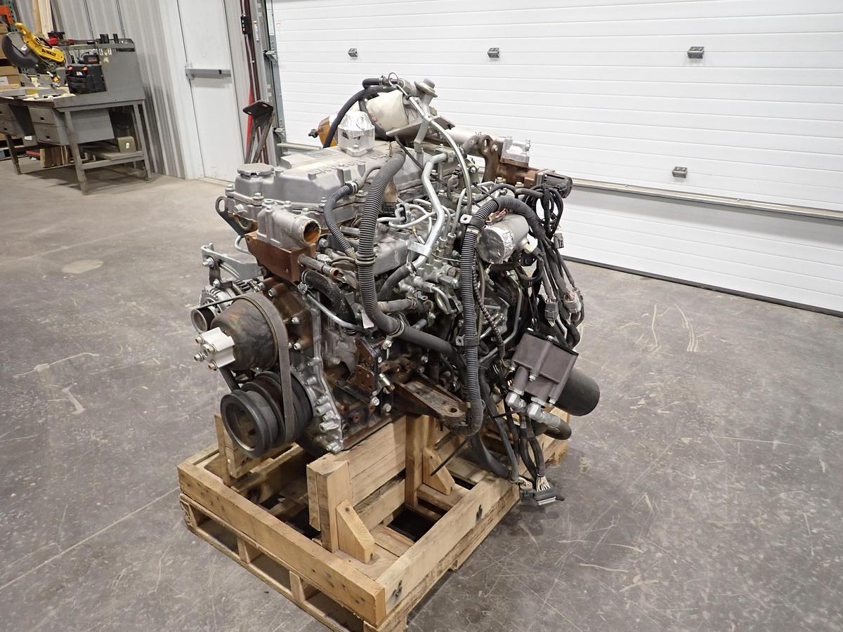 Used 2010 Isuzu 4HK1-XYBW-05 Diesel Engine INDUSTRIAL