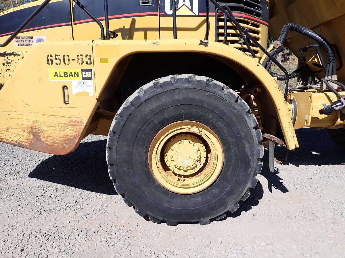 Used 2004 CAT 735 Articulated Haul Truck