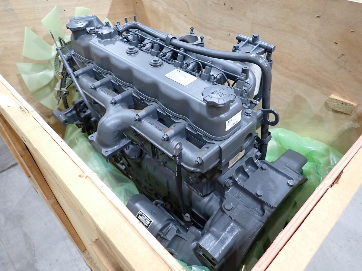 2005 Doosan Daewoo DB58 Diesel Engine UNUSED SURPLUS!