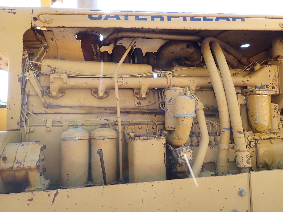 Used 1971 CAT D8H Crawler Dozer w/ RIPPER!