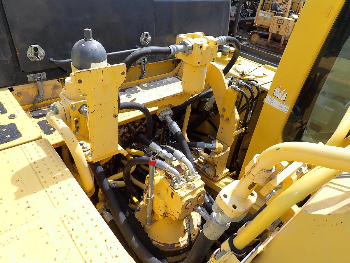 Used 2013 Komatsu PC490LC-10 Excavator 