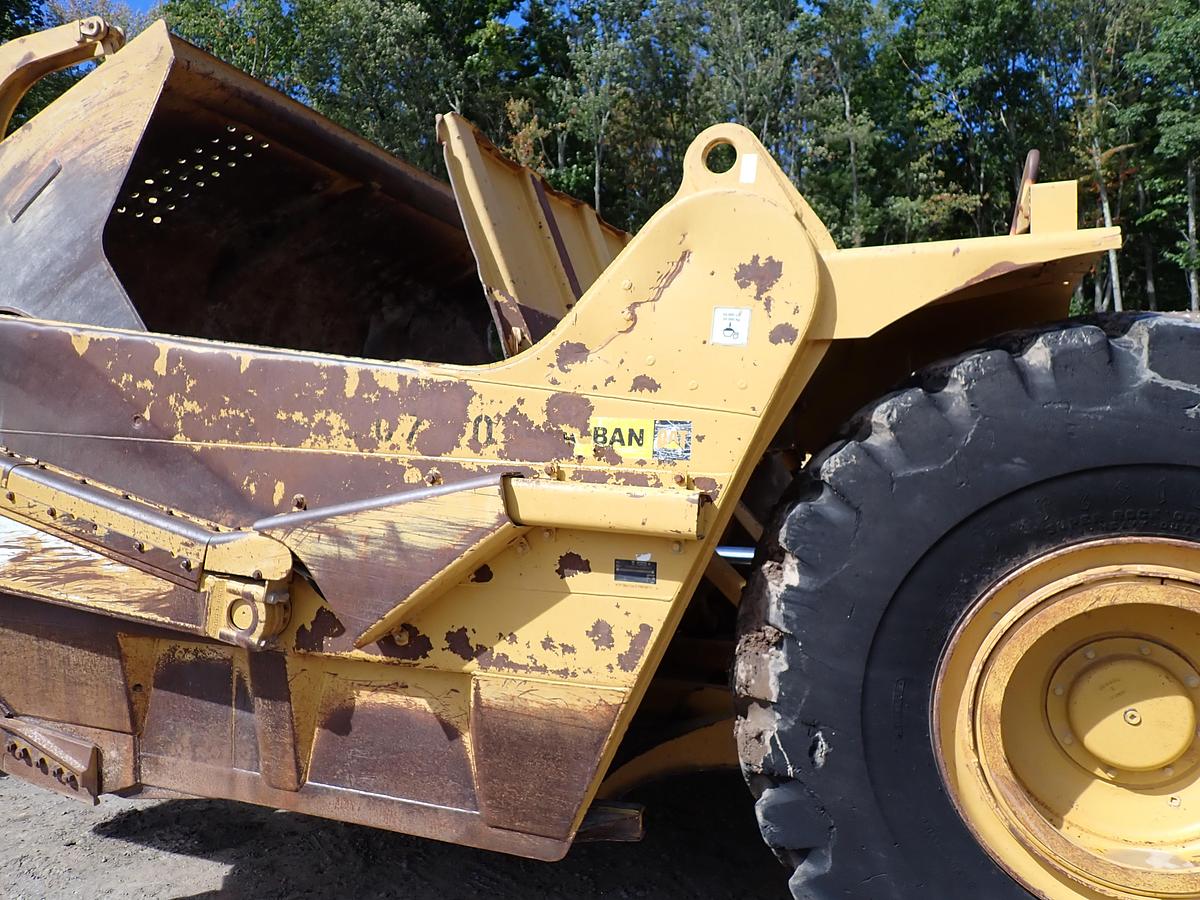 Used 2004 CAT 621G Motor Scraper