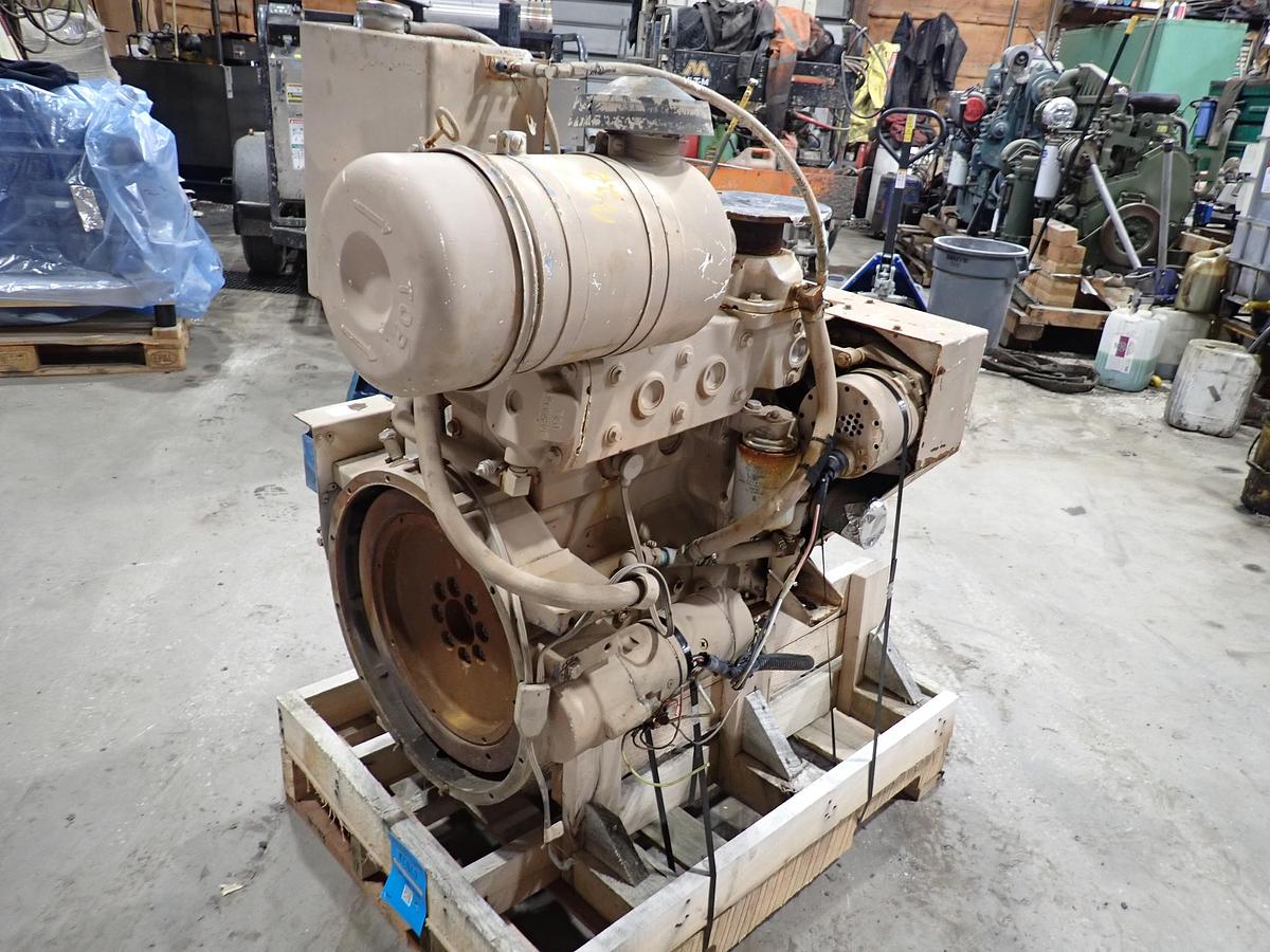 Used 1993 Cummins 4B 3.9 Marine Diesel Engine 