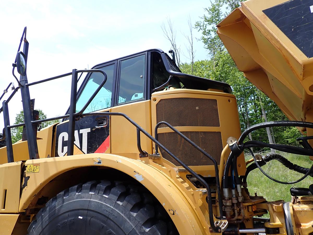 Used 2015 CAT 740B Articulated Haul Truck