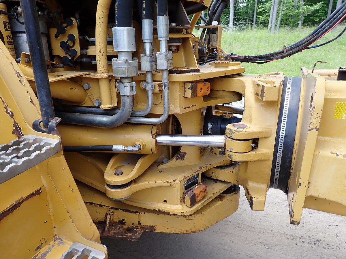 Used 2012 CAT 740B