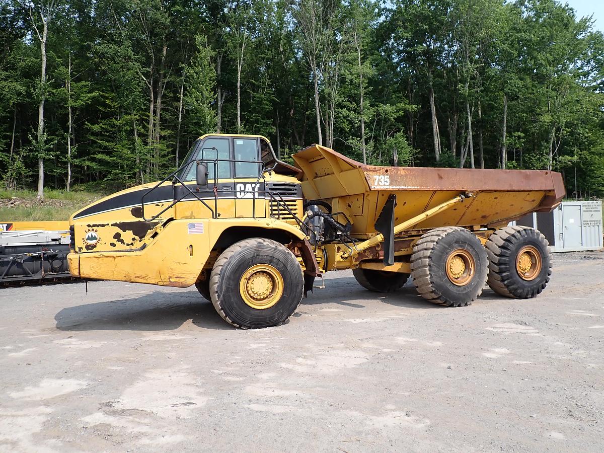 Used 2006 CAT 735